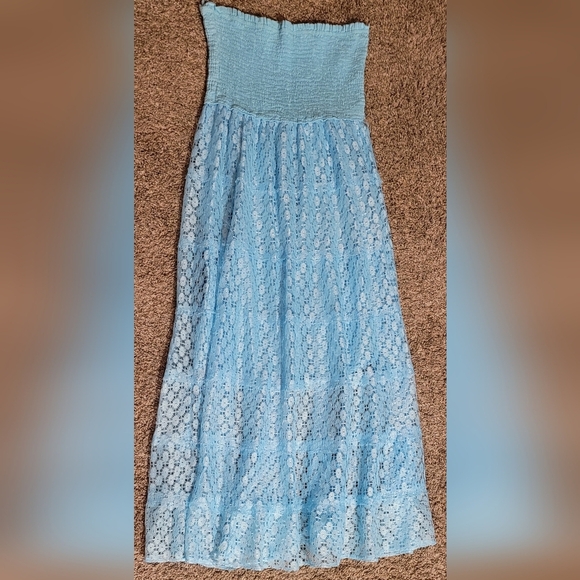 Blue Lace Maxi Dress - Picture 5 of 6